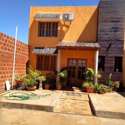 b6c8ae99-6a3b-4996-8de2-9eb1ad2f2070-1